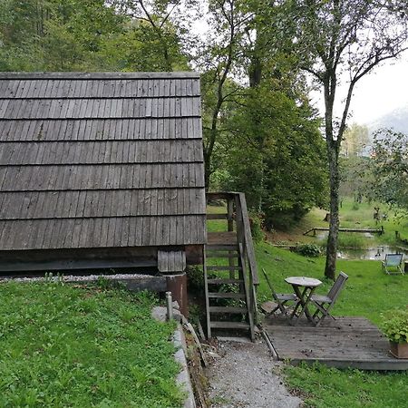 Hotel Glamping Zlata Ribica Idrija pri Baci Exteriér fotografie