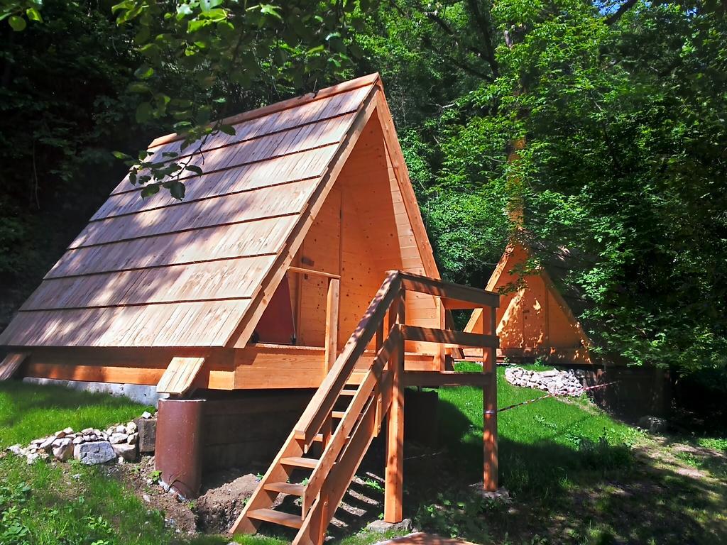 Hotel Glamping Zlata Ribica Idrija pri Baci Exteriér fotografie